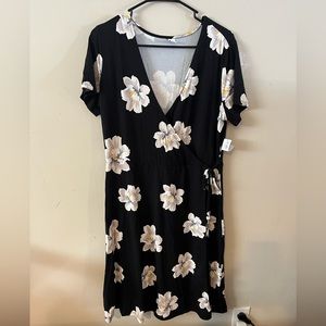 Old Navy Floral Wrap Dress